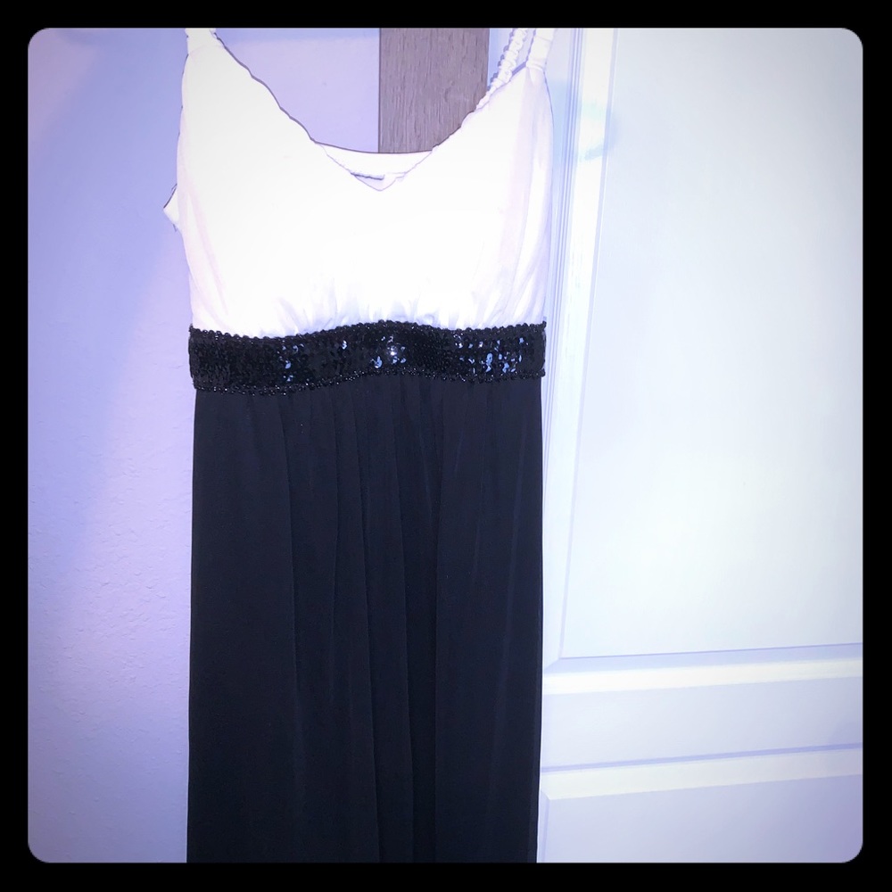 Black and white dress